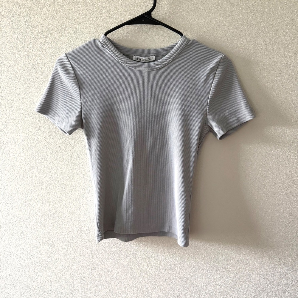 Zara short sleeve gray rib-knit crew top, slim fit casual shirt, size M